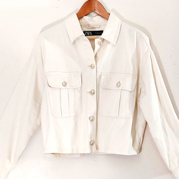 Zara Ecru-White Jean Jacket with Gold Button Detail - Picture 1 of 7